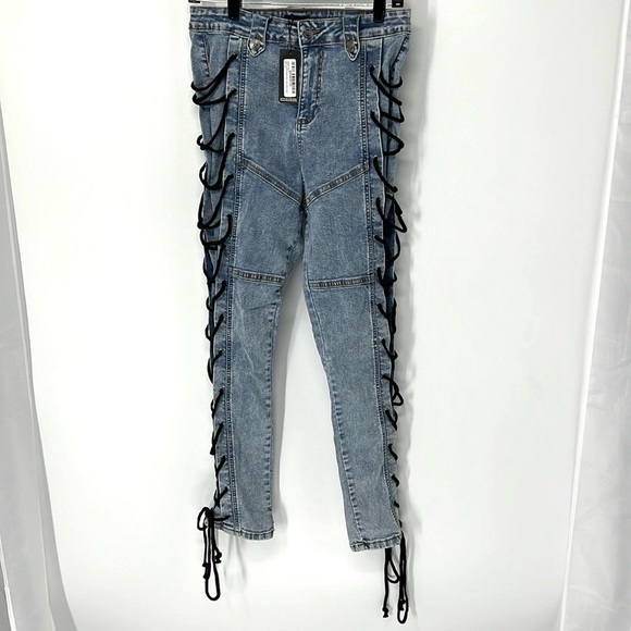 Pretty little thing NWT lace up skinny jeans women’s 4 - Picture 1 of 8